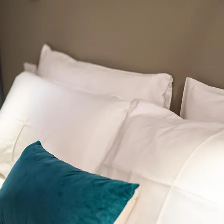 Casa Agnese アパート アルバ